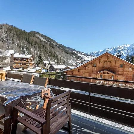6-8 Pers, Bord De Piste, Poele, Garage * La Clusaz